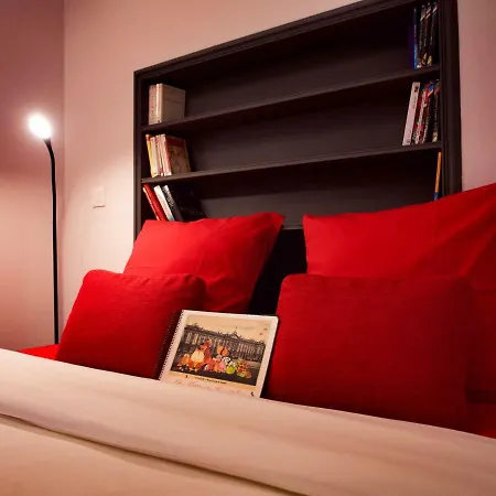 La Maison Josephine Apartment *